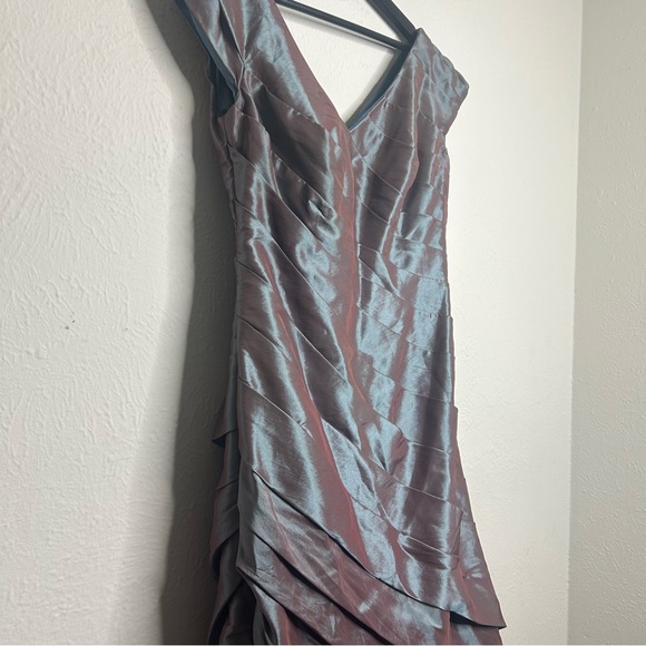 Davids Bridal Size 16 Blue Teal Mauve Iridescent Dress Gown Floor Length Formal - Picture 10 of 11